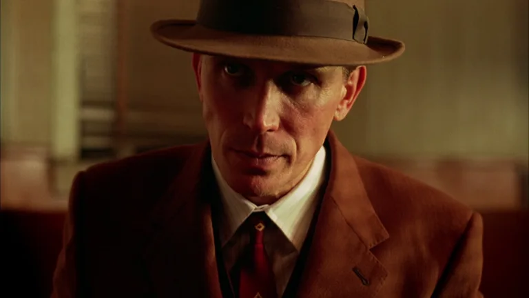 Naked Lunch (1991): Weird appetites