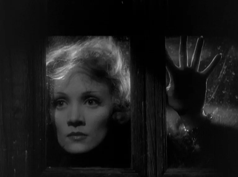 Shanghai Express (1932): Shadows, Silks, and Steam