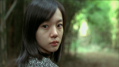 A-Tale-of-Two-Sisters-2003-stills-25