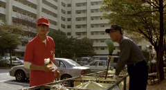 Barking-Dogs-Never-Bite-2000-stills-25