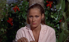 James-Bond-Dr-No-Stills-050