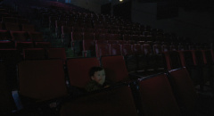 Goodbye-Dragon-Inn-2003-stills-06