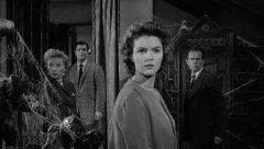 House-on-Haunted-Hill-1959-stills-08
