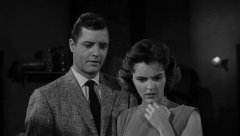 House-on-Haunted-Hill-1959-stills-16