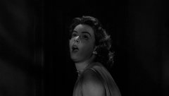 House-on-Haunted-Hill-1959-stills-19