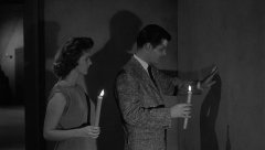House-on-Haunted-Hill-1959-stills-22