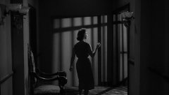 House-on-Haunted-Hill-1959-stills-30