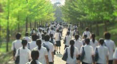 Install-2004-stills-01