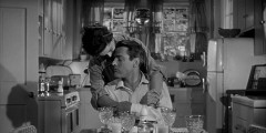Invasion-of-the-Body-Snatchers-1956-stills-033