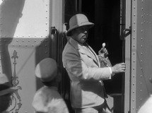 Shanghai-Express-Stills-003