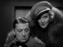 Shanghai-Express-Stills-040