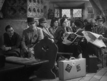 The-Lady-Vanishes-1938-stills-02
