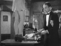 The-Lady-Vanishes-1938-stills-06