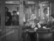 The-Lady-Vanishes-1938-stills-19
