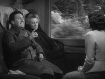 The-Lady-Vanishes-1938-stills-22