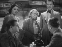 The-Lady-Vanishes-1938-stills-48