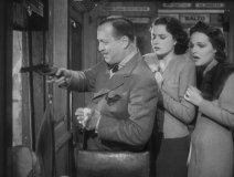 The-Lady-Vanishes-1938-stills-52