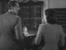 The-Lady-Vanishes-1938-stills-56