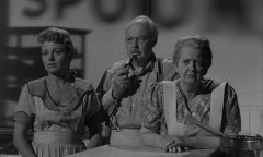 The-Night-of-the-Hunter-1955-stills-14