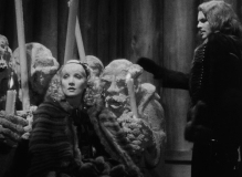 The-Scarlet-Empress-1934-stills-18