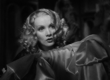 The-Scarlet-Empress-1934-stills-27