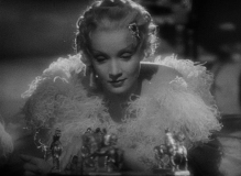 The-Scarlet-Empress-1934-stills-38