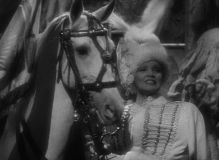 The-Scarlet-Empress-1934-stills-56