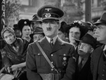 To-Be-or-Not-to-Be-1942-stills-02