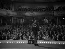 To-Be-or-Not-to-Be-1942-stills-07