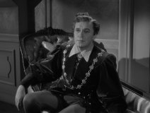 To-Be-or-Not-to-Be-1942-stills-10