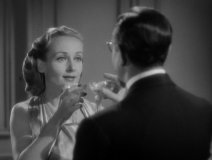 To-Be-or-Not-to-Be-1942-stills-28