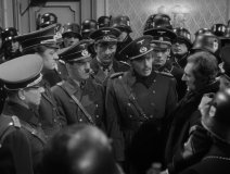 To-Be-or-Not-to-Be-1942-stills-53