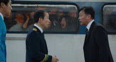 Train-to-Busan-2016-stills-18