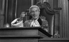 Witness-for-the-Prosecution-1957-stills-44
